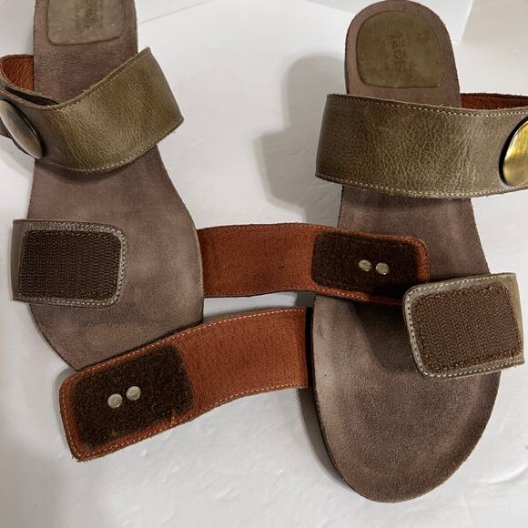 Taos Carousel Wedge Sandal in Tan Leather Size 42 EU - Picture 10 of 15